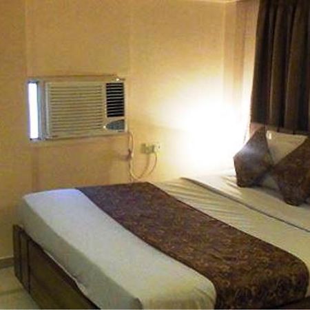 Hotel Eden Ahmedabad Eksteriør bilde