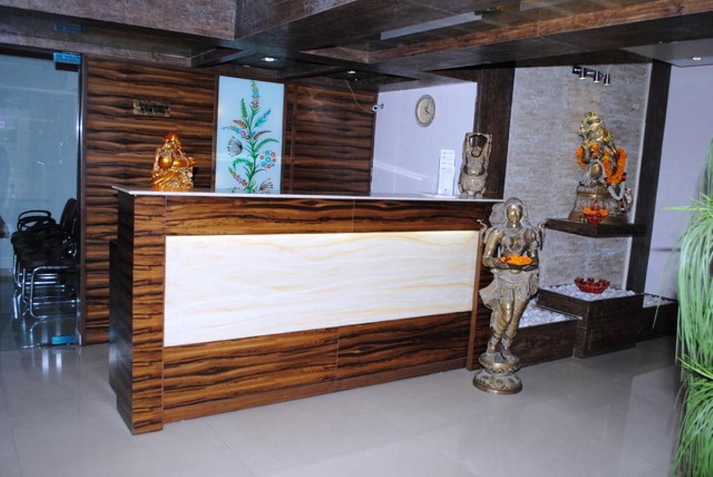 Hotel Eden Ahmedabad Eksteriør bilde