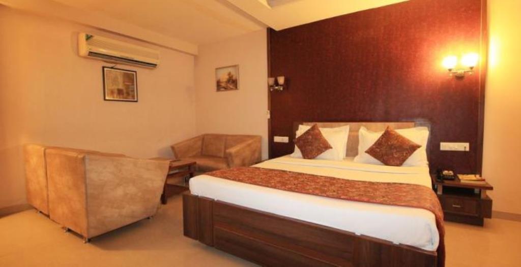 Hotel Eden Ahmedabad Eksteriør bilde