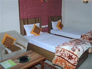 Hotel Eden Ahmedabad Eksteriør bilde