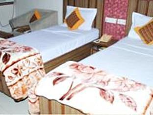 Hotel Eden Ahmedabad Eksteriør bilde