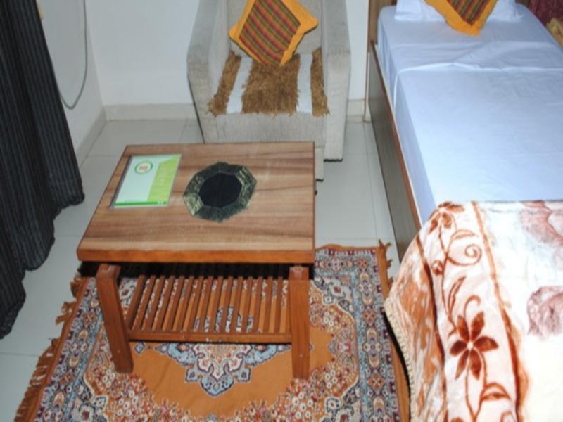 Hotel Eden Ahmedabad Eksteriør bilde